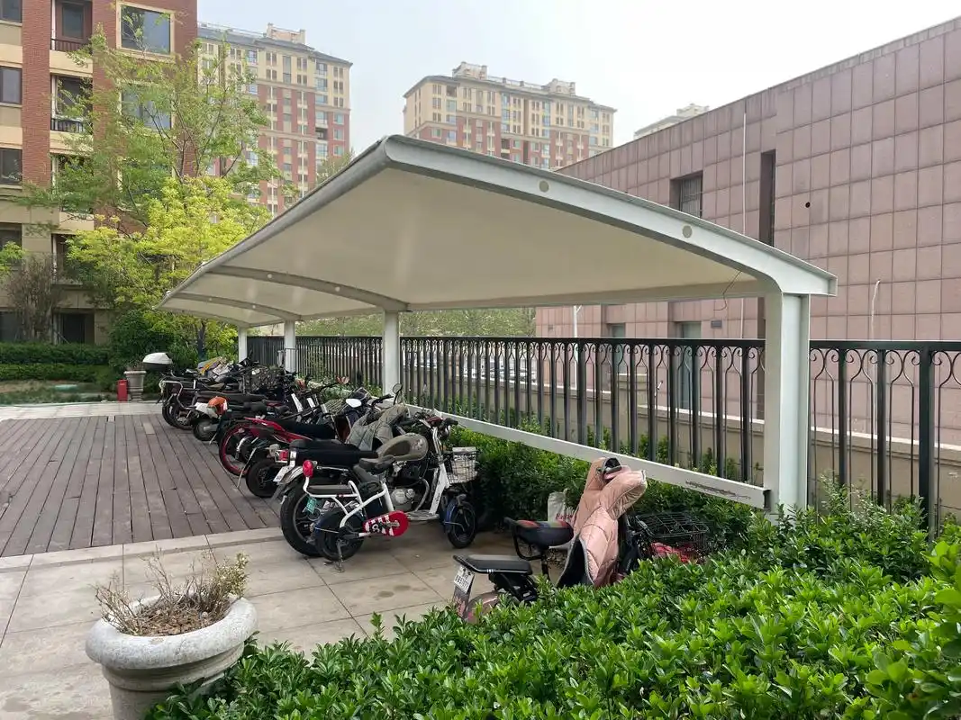 白云2026膜结构选材行业解读：膜布材质差异决定工程使用寿命